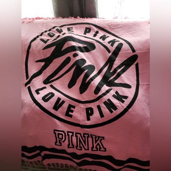 Victoria’s Secret Pink Blanket - Picture 1 of 4
